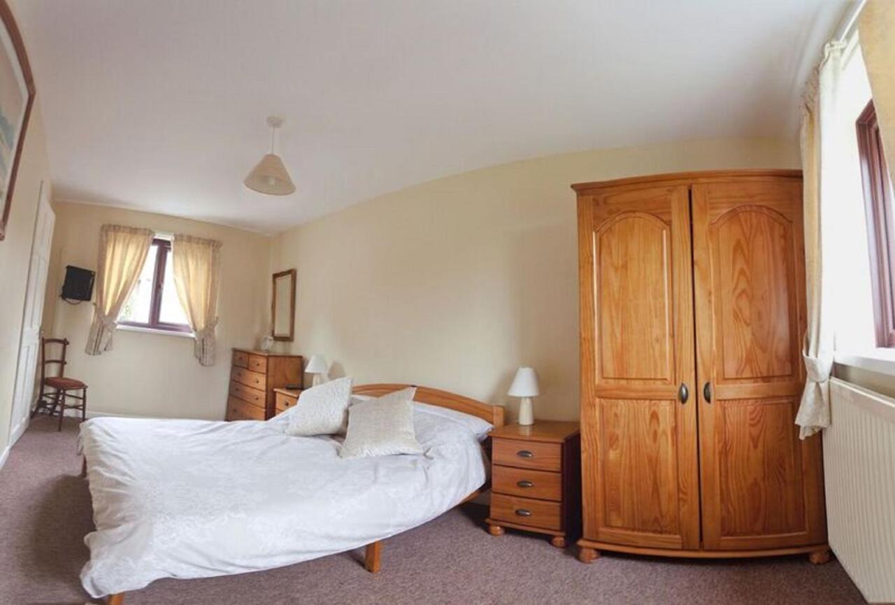 3 Bed Cottage With Hot Tub & Near New Quay Wales Llandysul Экстерьер фото