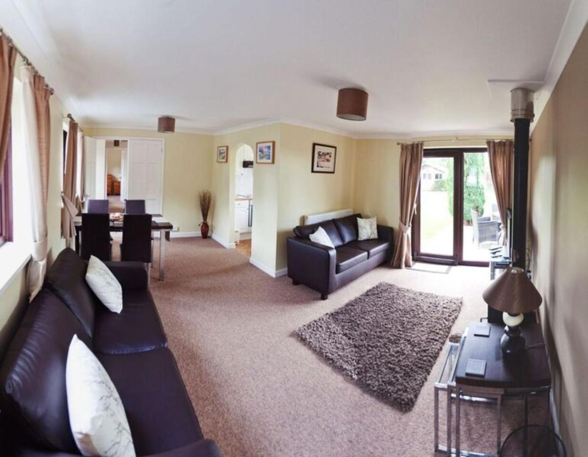 3 Bed Cottage With Hot Tub & Near New Quay Wales Llandysul Экстерьер фото